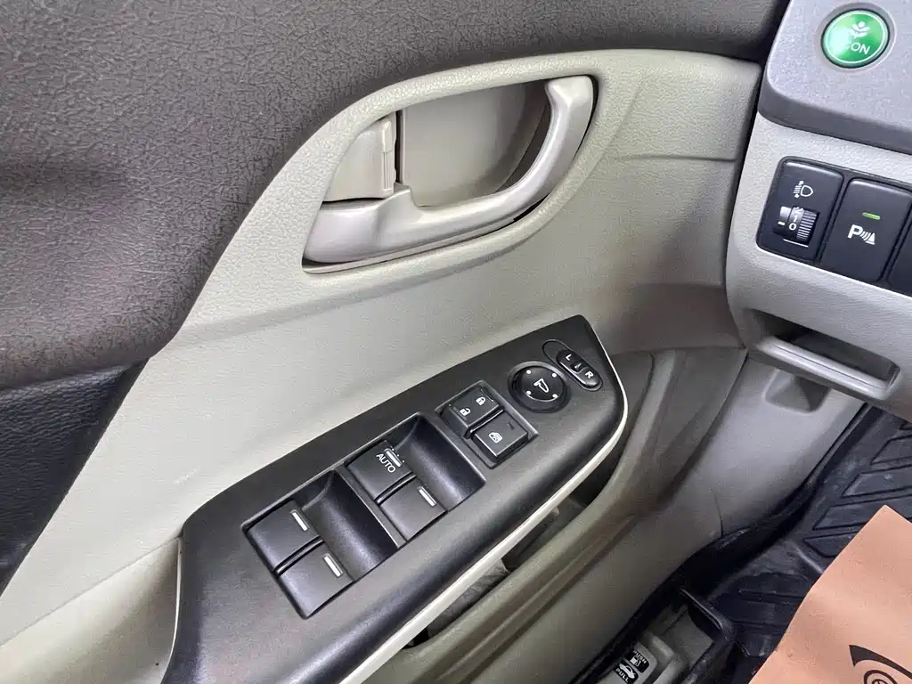 Honda Civic 2013 — фото 13