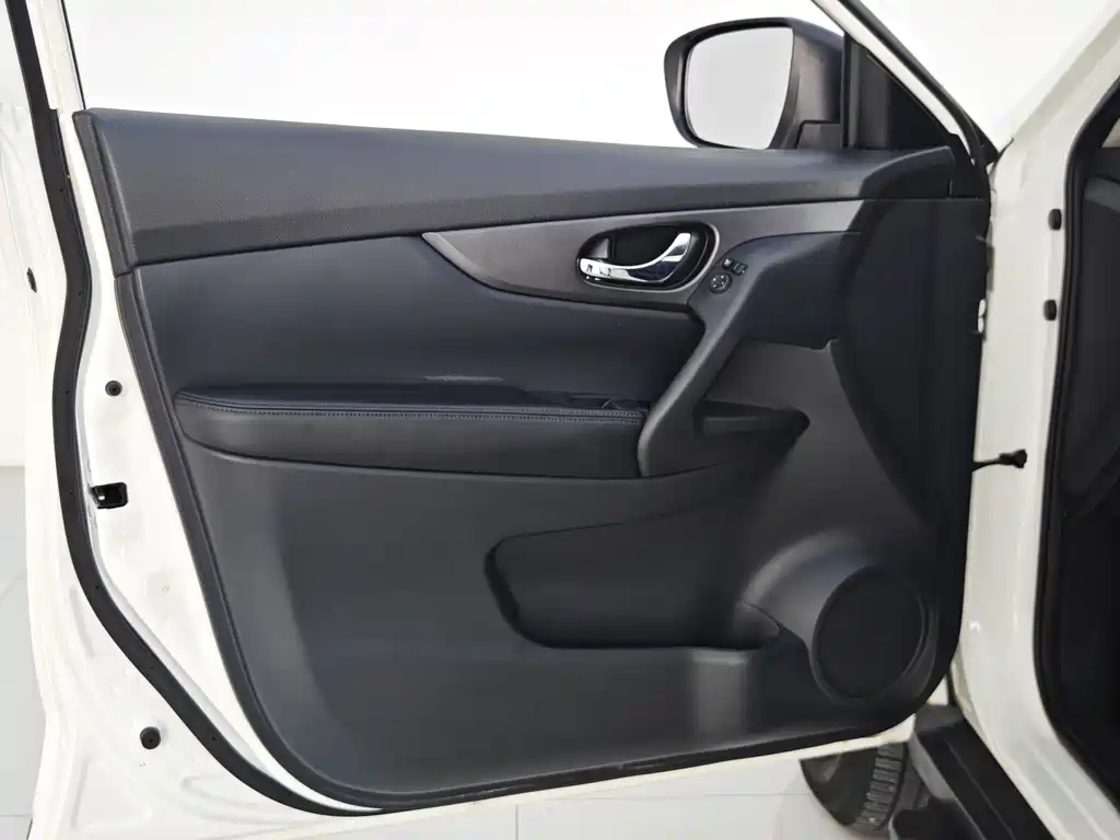 Nissan X-Trail 2016 — фото 13