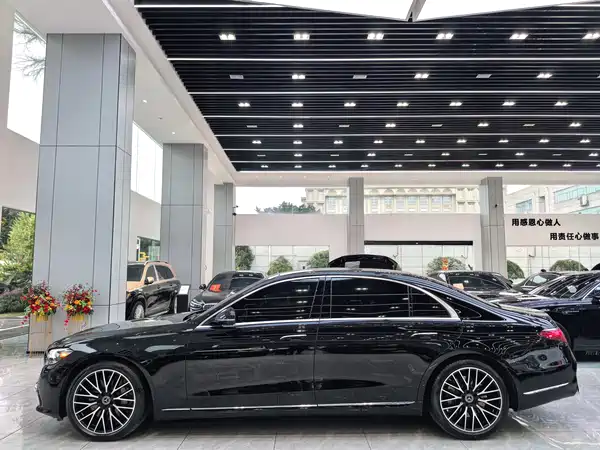 Mercedes-Benz S-Class 2022