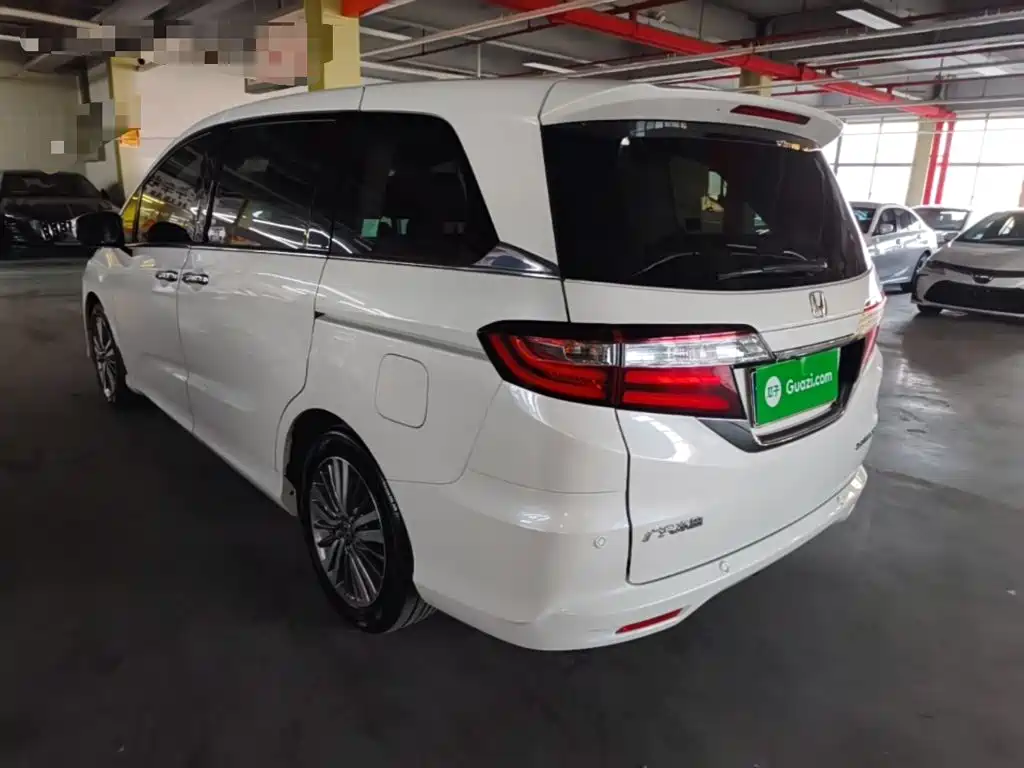 Honda Odyssey 2019 — фото 5