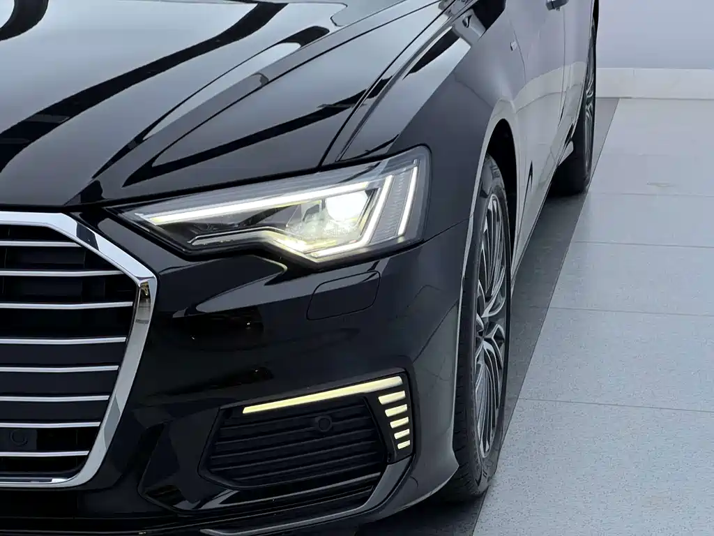 Audi A6L New Energy 2022 — фото 3