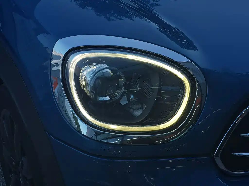 MINI Countryman 2017 — фото 13