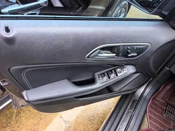 Mercedes-Benz GLA 2015