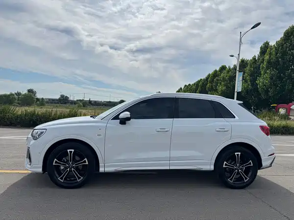 Audi Q3 2023
