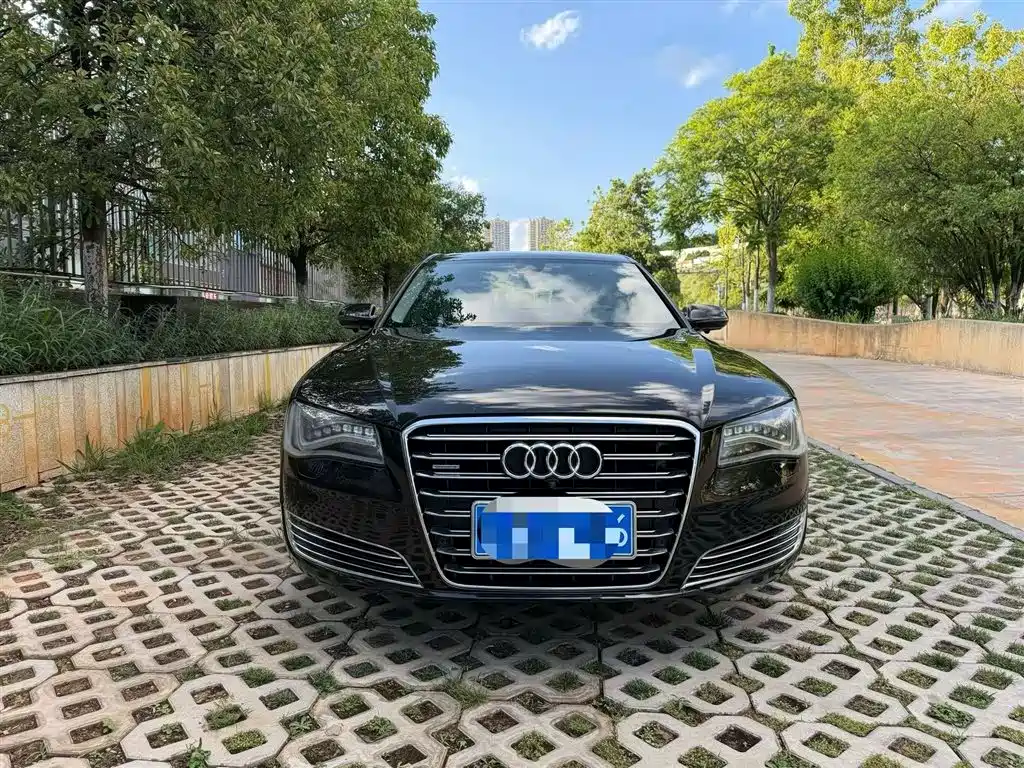 Audi A8 2013