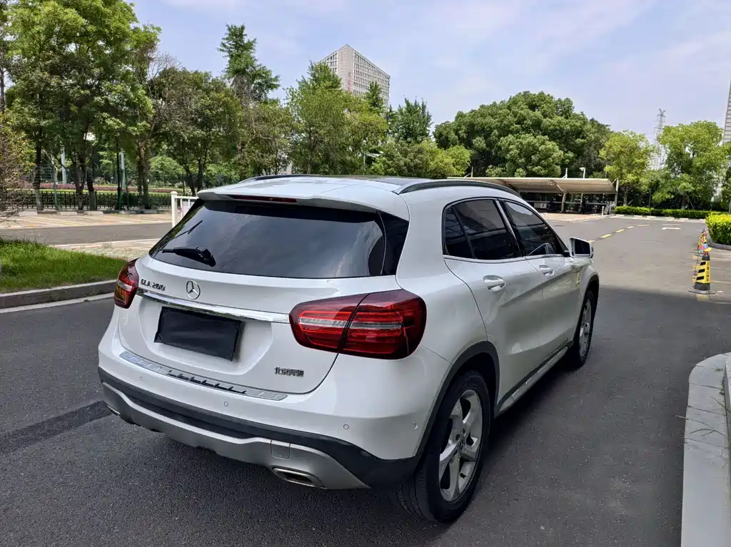 Mercedes-Benz GLA 2018 — фото 7