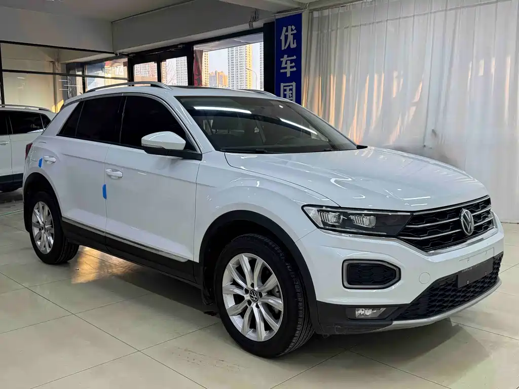 Volkswagen T-Roc 2021 — фото 3