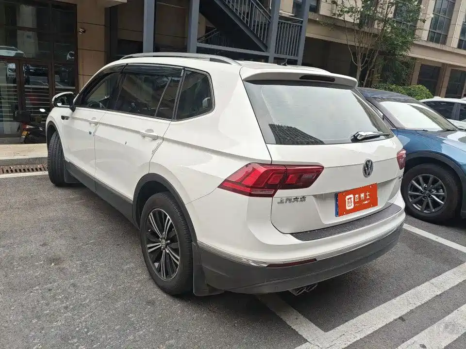 Volkswagen Tiguan L 2019 — фото 7