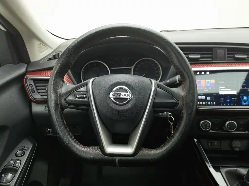 Nissan Bluebird 2018 — фото 11