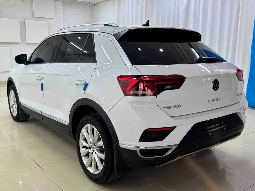 Volkswagen T-Roc 2021 — фото 4