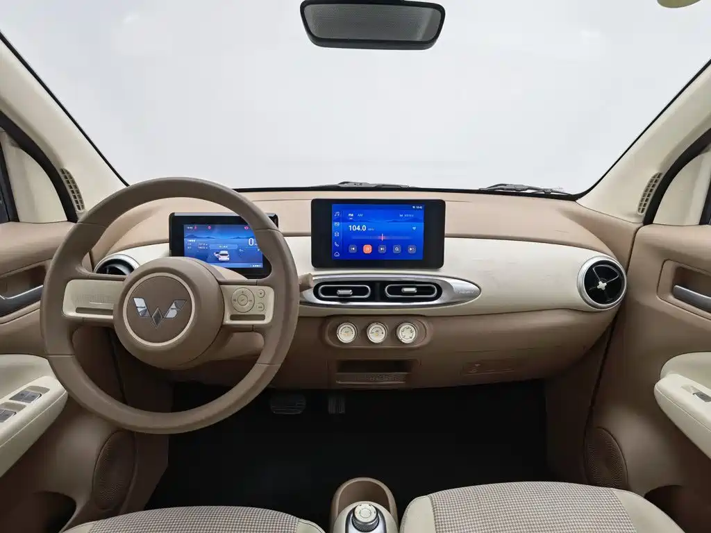Wuling Hongguang MINIEV 2025
