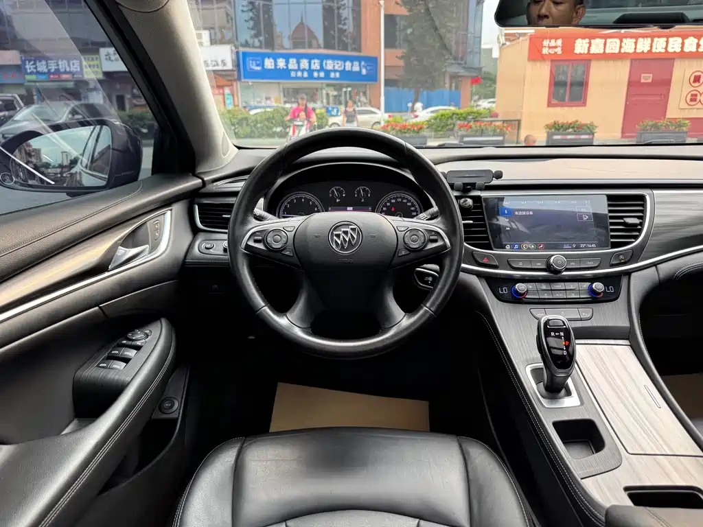 Buick LaCrosse 2021 — фото 17