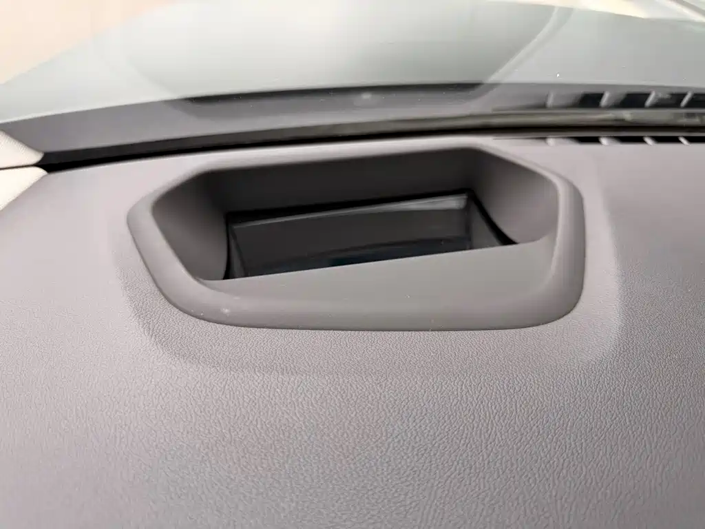 BMW 5 Series 2018 — фото 11