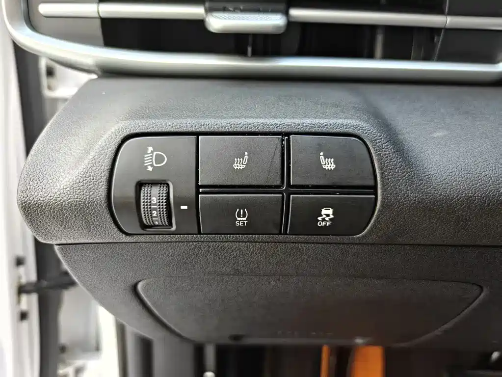 Hyundai Elantra 2024 — фото 14