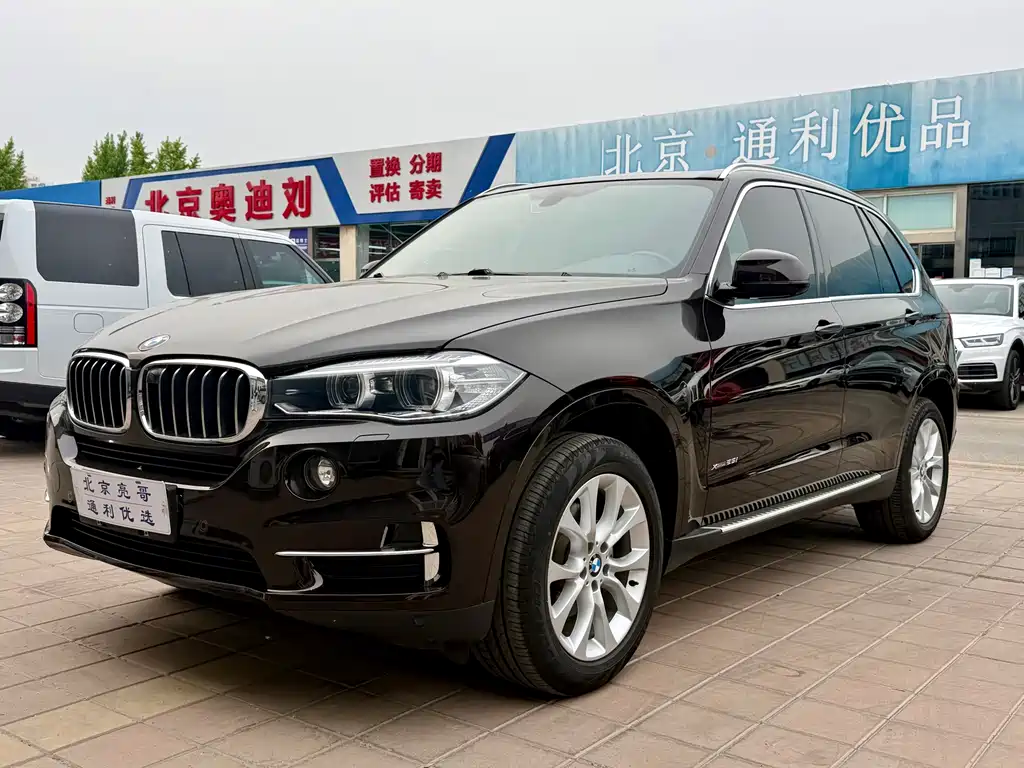 BMW X5 2018 — фото 1