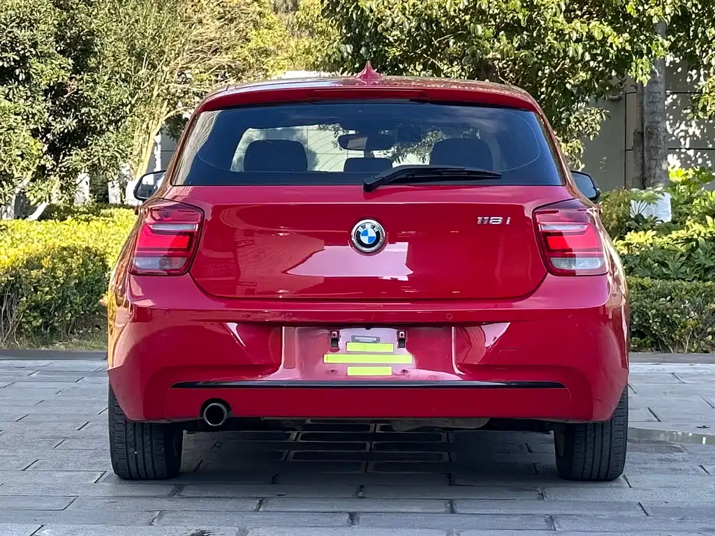 BMW 1 Series 2014 — фото 10