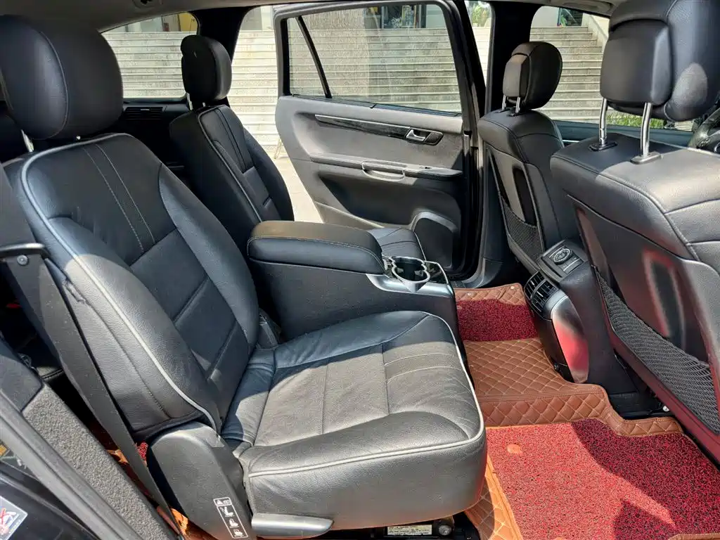 Mercedes-Benz R-Class 2015 — фото 15
