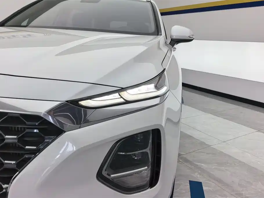 Hyundai Santa Fe 2020