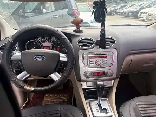 Ford Focus 2011