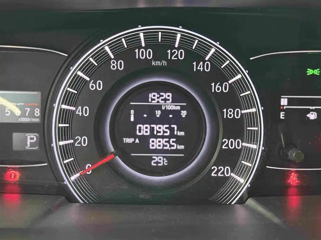 Honda Odyssey 2017 — фото 16