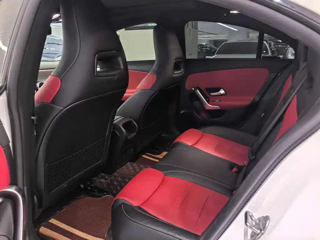 Mercedes-Benz CLA AMG 2023 — фото 9