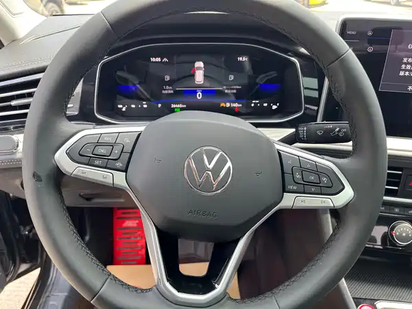 Volkswagen Sagitar 2025
