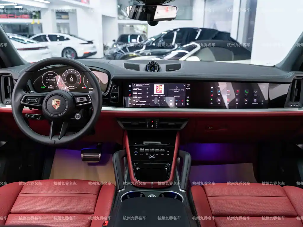 Porsche Cayenne 2025 — фото 16