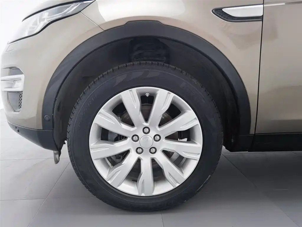 Land Rover Discovery Sport 2015 — фото 17