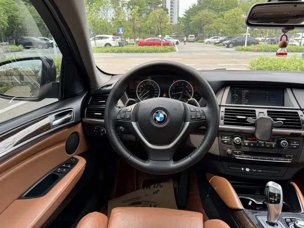 BMW X6 2013 — фото 14