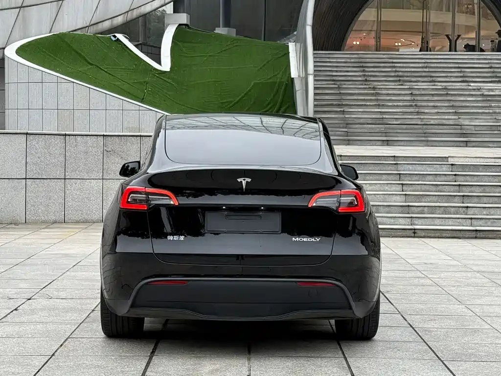 Tesla Model Y 2022 — фото 6