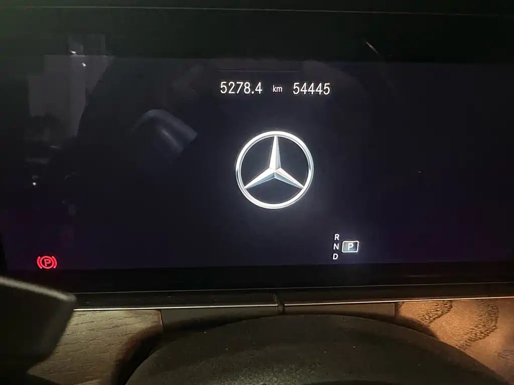 Mercedes-Benz E-Class 2023 — фото 14