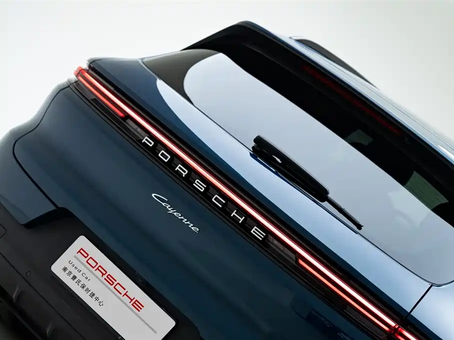 Porsche Cayenne 2023 — фото 8
