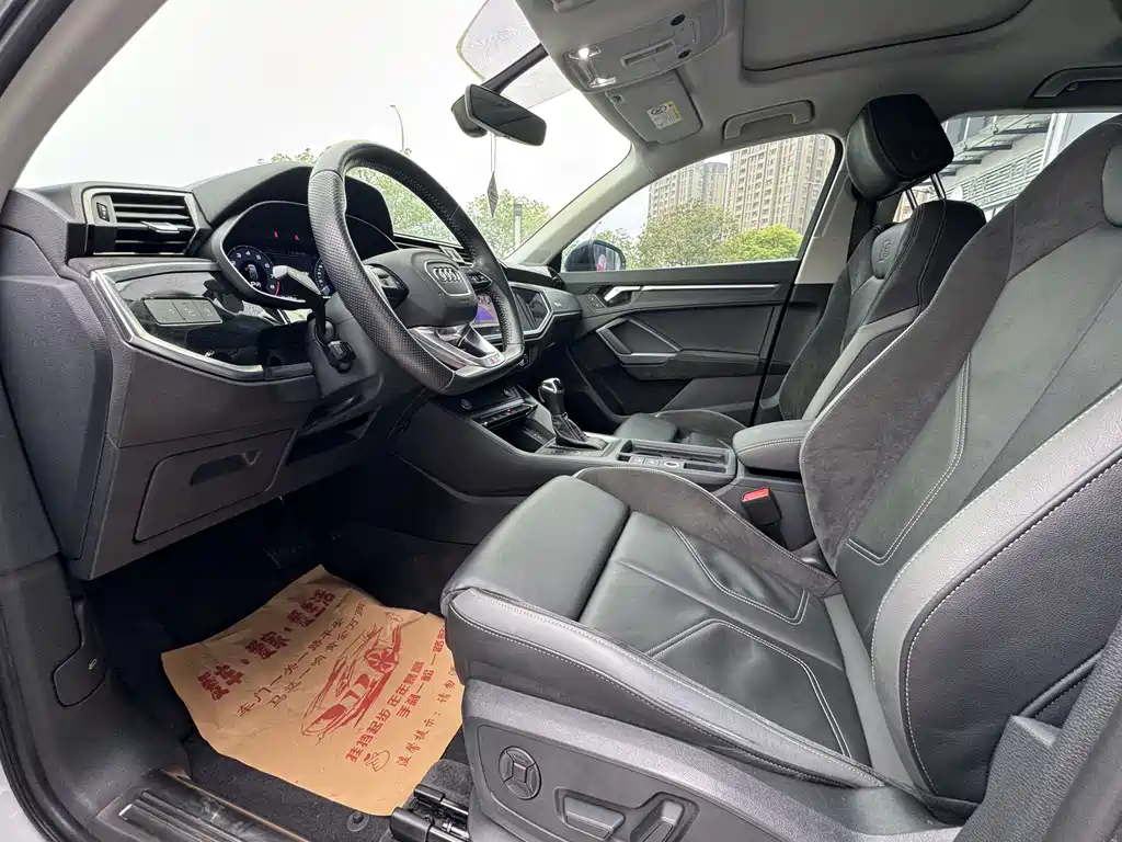 Audi Q3 Sportback 2021 — фото 12
