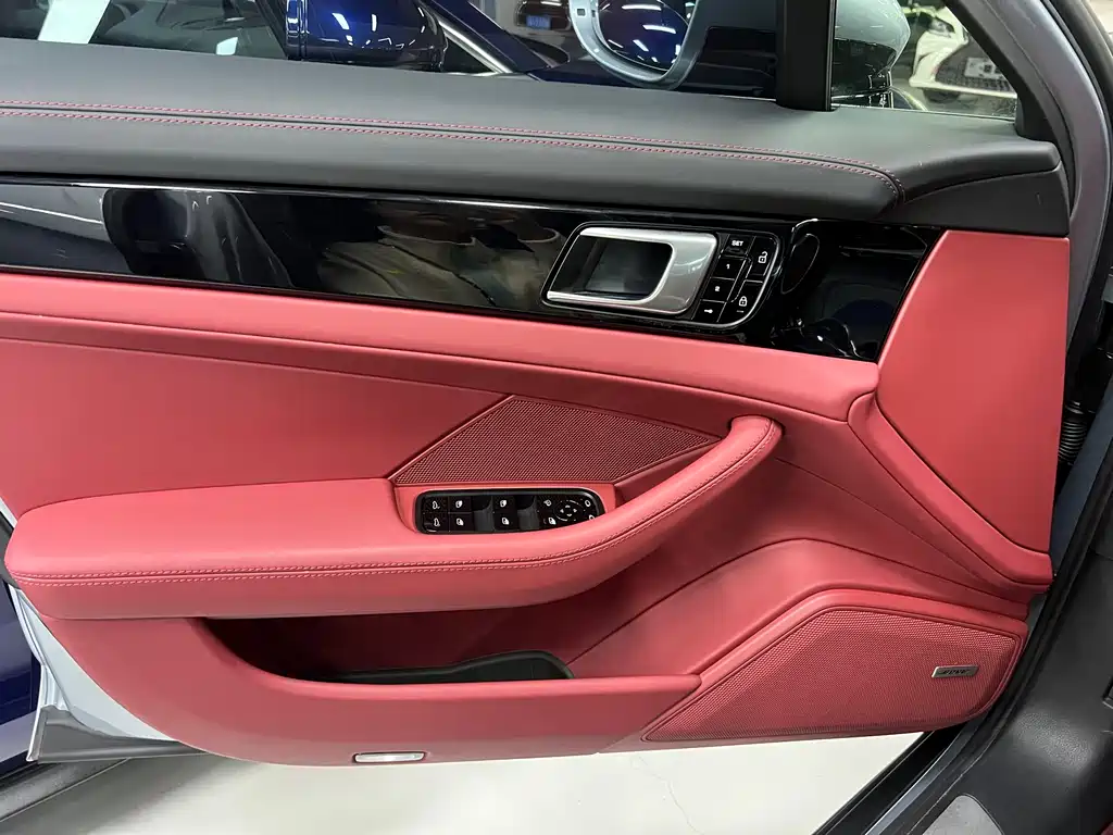 Porsche Panamera 2020 — фото 18