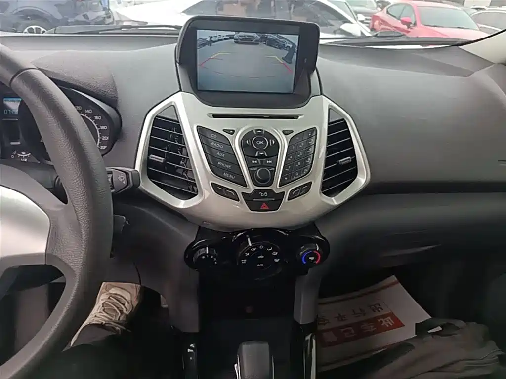 Ford Ecosport 2017 — фото 13