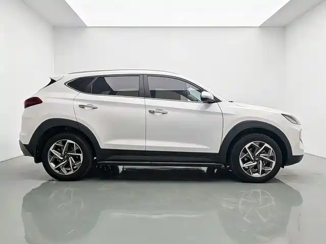 Hyundai Tucson 2019 — фото 8