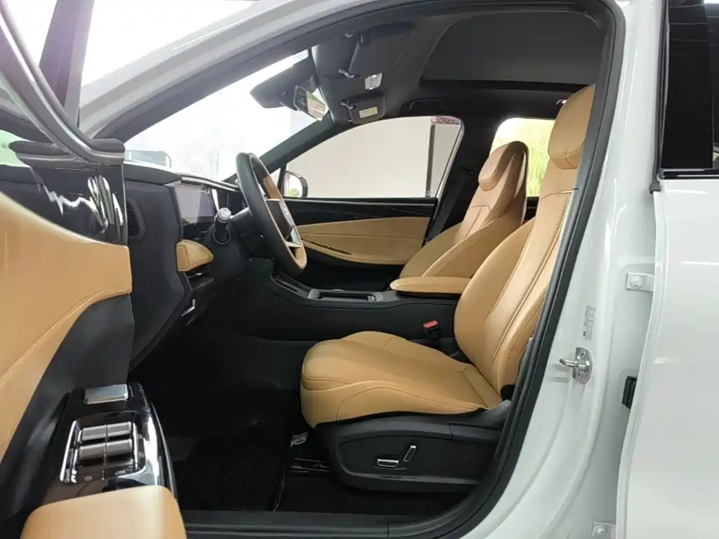Geely Galaxy L7 2023 — фото 16