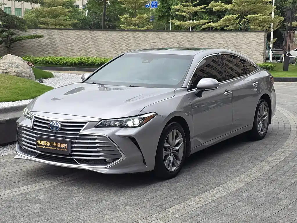 Toyota Avalon 2020 — фото 1