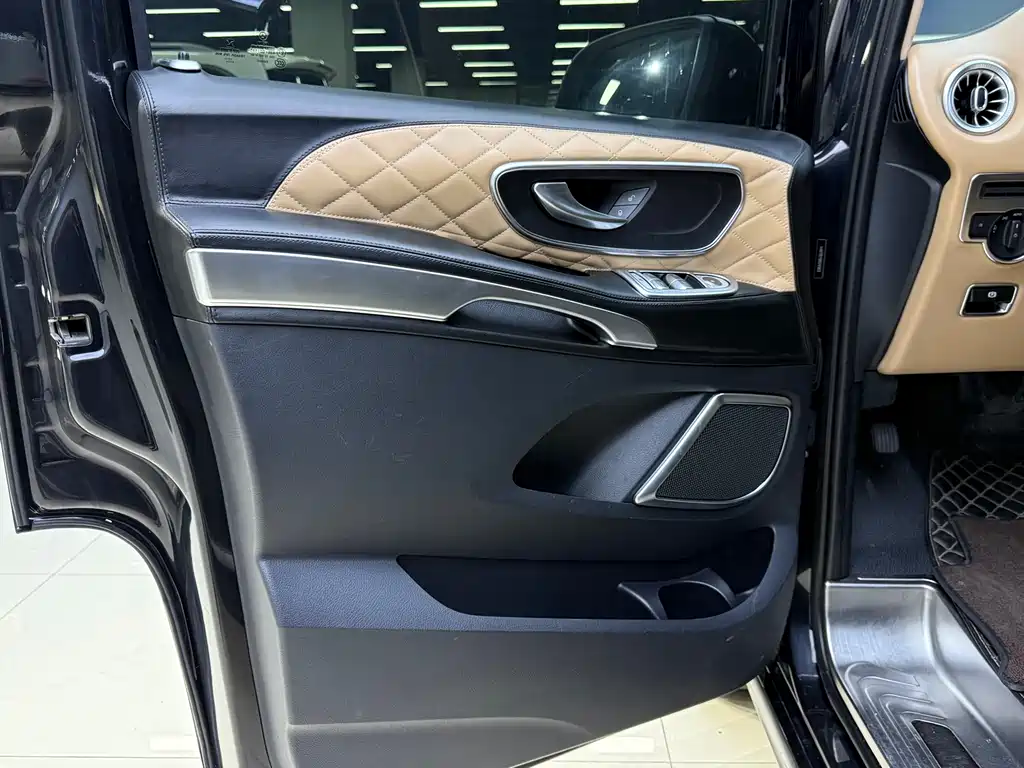 Mercedes-Benz Vito 2018 — фото 6