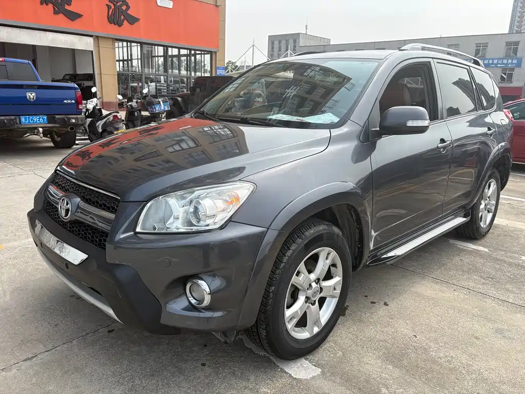 Toyota RAV4 2012