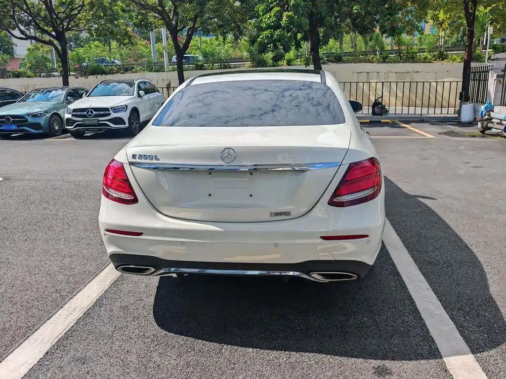 Mercedes-Benz E-Class 2020 — фото 17
