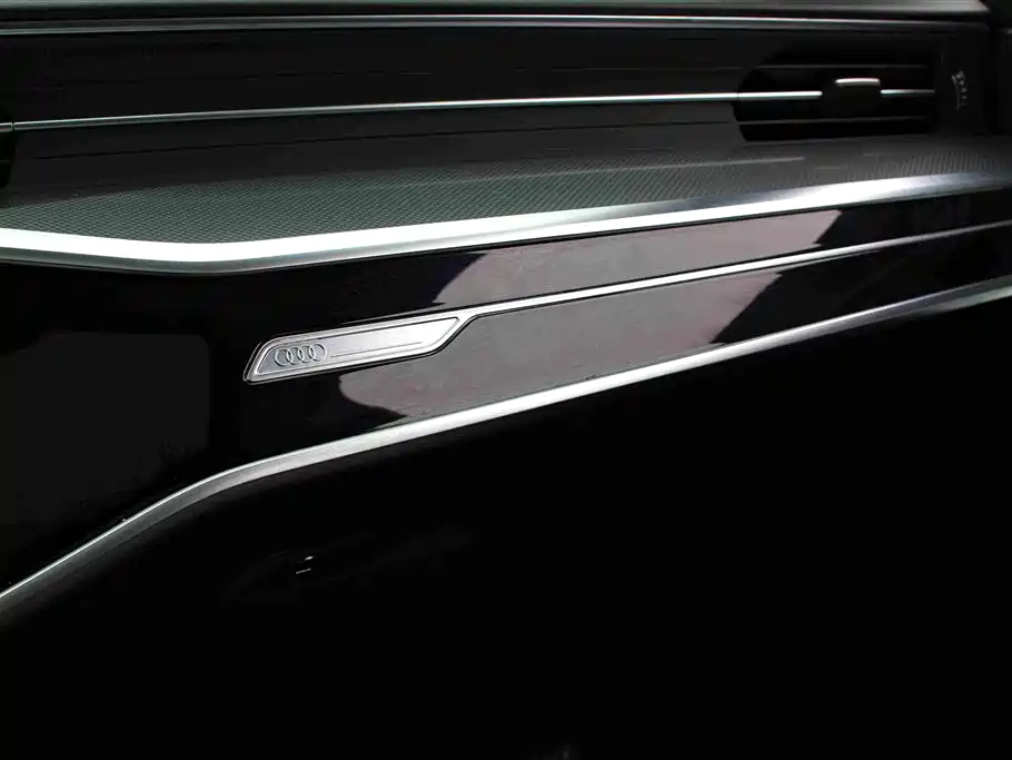 Audi A6L 2023 — фото 9