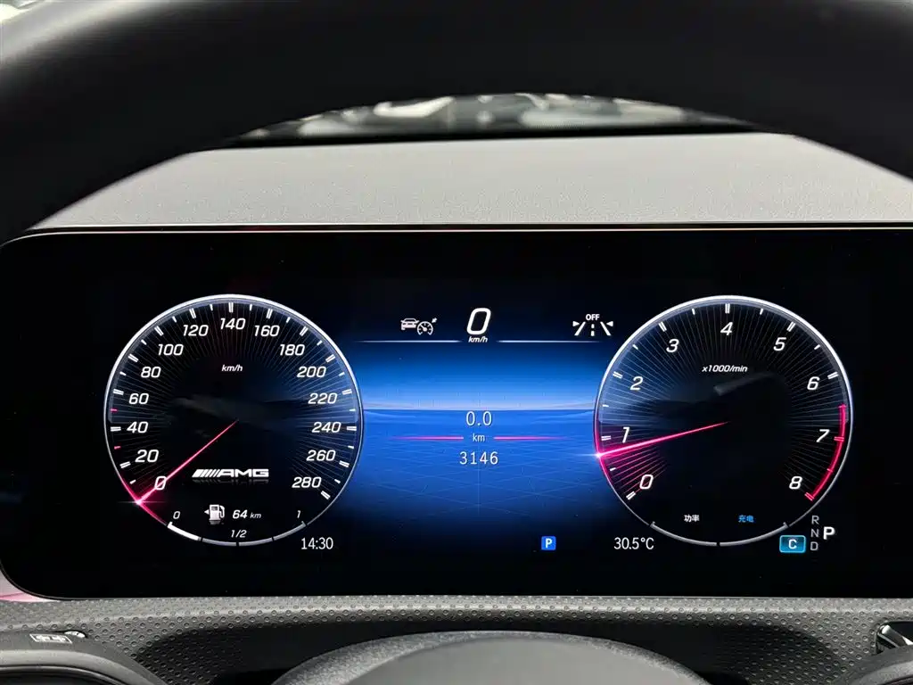Mercedes-Benz A-Class AMG 2025 — фото 12