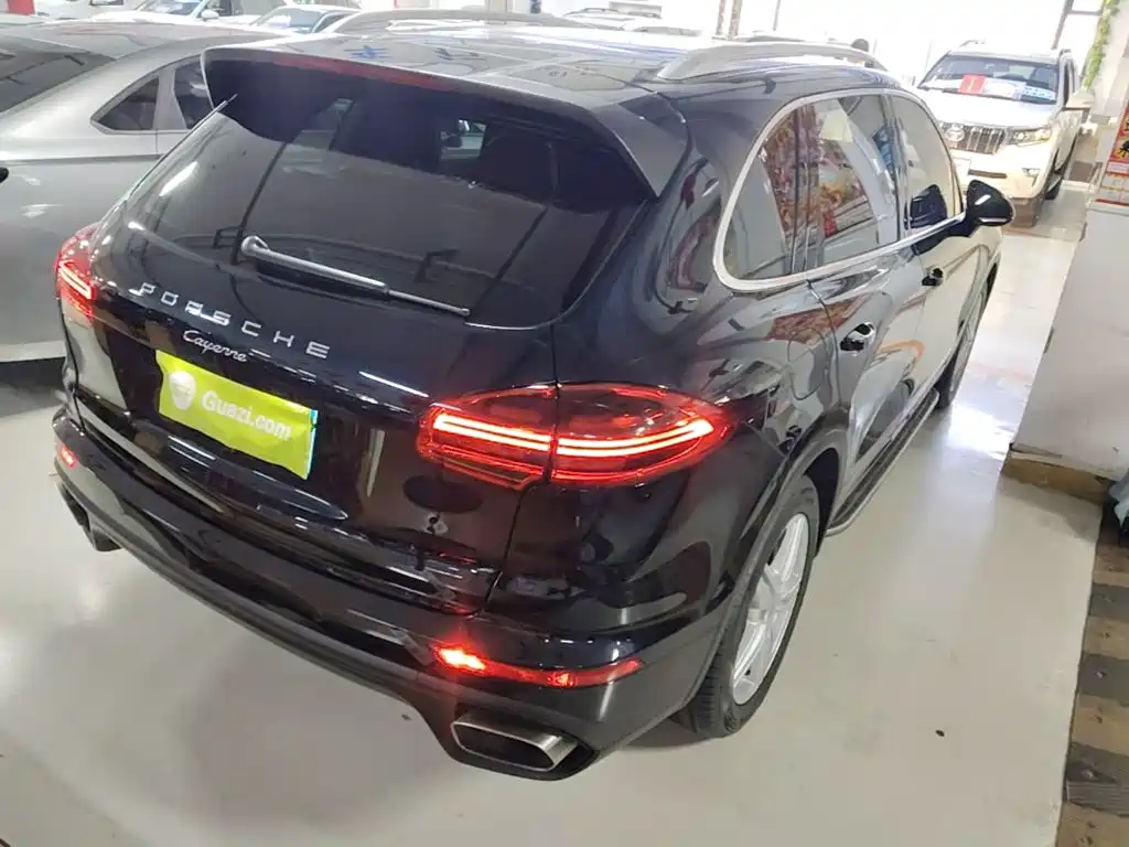 Porsche Cayenne 2015 — фото 7