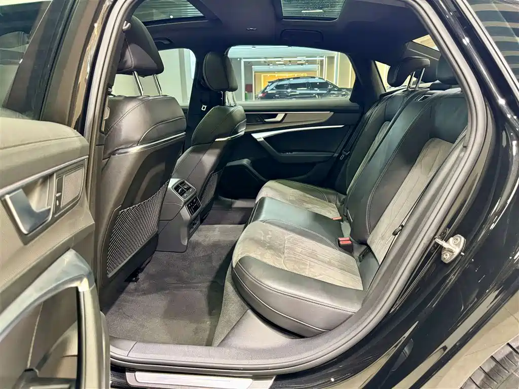 Audi A6L 2022 — фото 20