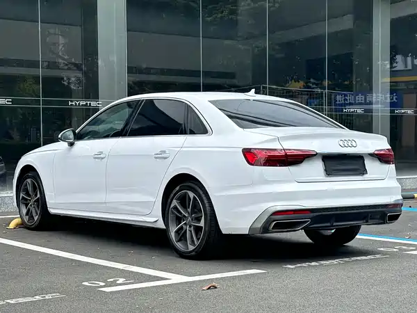 Audi A4L 2021