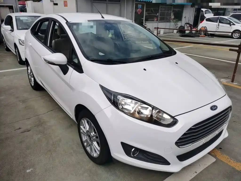 Ford Fiesta 2015 — фото 4