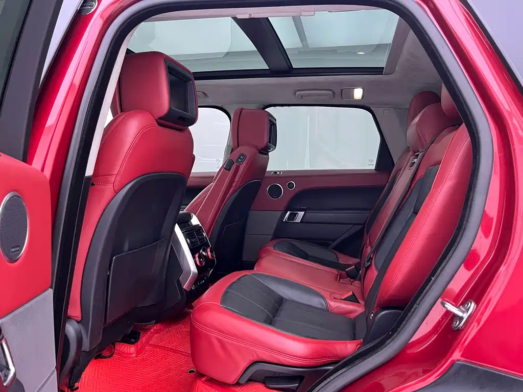 Land Rover Range Rover Sport 2018 — фото 18