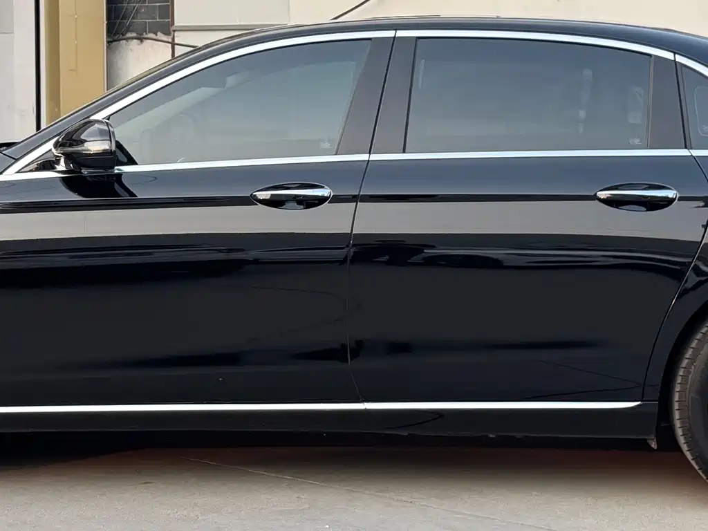 Mercedes-Benz E-Class 2023 — фото 3