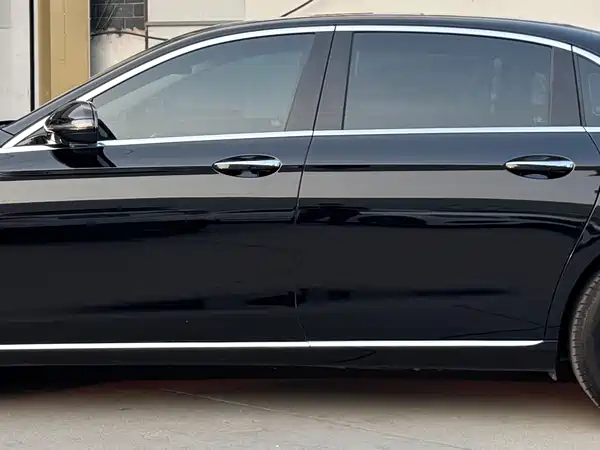 Mercedes-Benz E-Class 2023